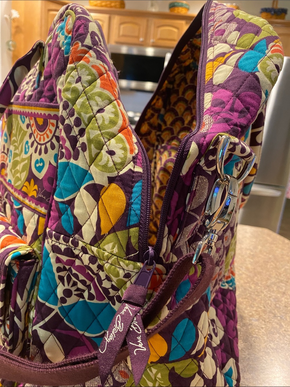 Vera Bradley Plum Crazy Quilted Travel Bag Shoulder Strap Weekender SMELLS MUSTY - Picture 11 of 17